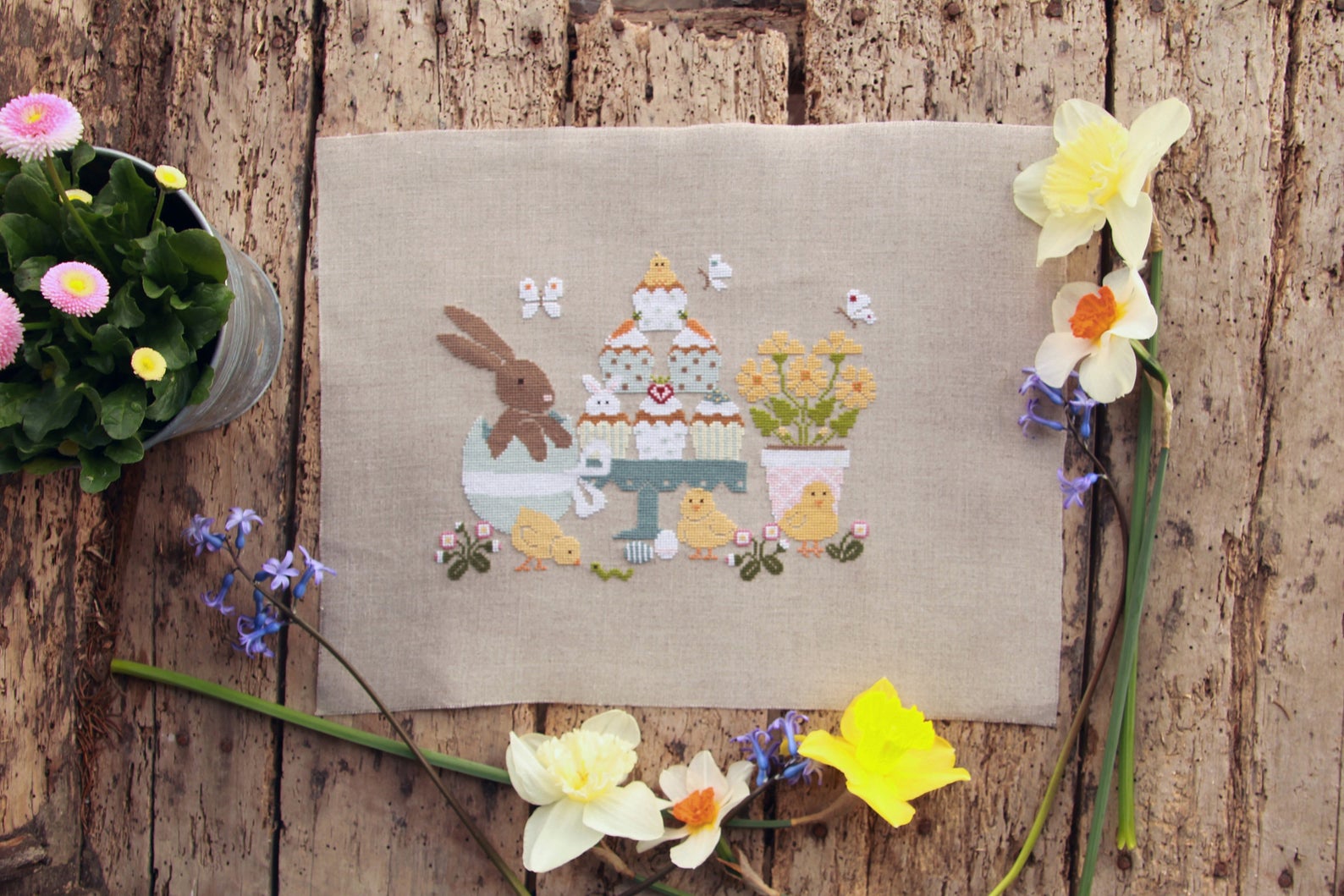 картинка Madame Chantilly - Spring corner / Весенний уголок, схема для вышивания крестом 